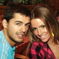 Shpat_Kasapi_me_te_fejuaren_Aferdita_Dreshaj